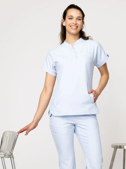 Bluza medyczna damska - MILA sky blue