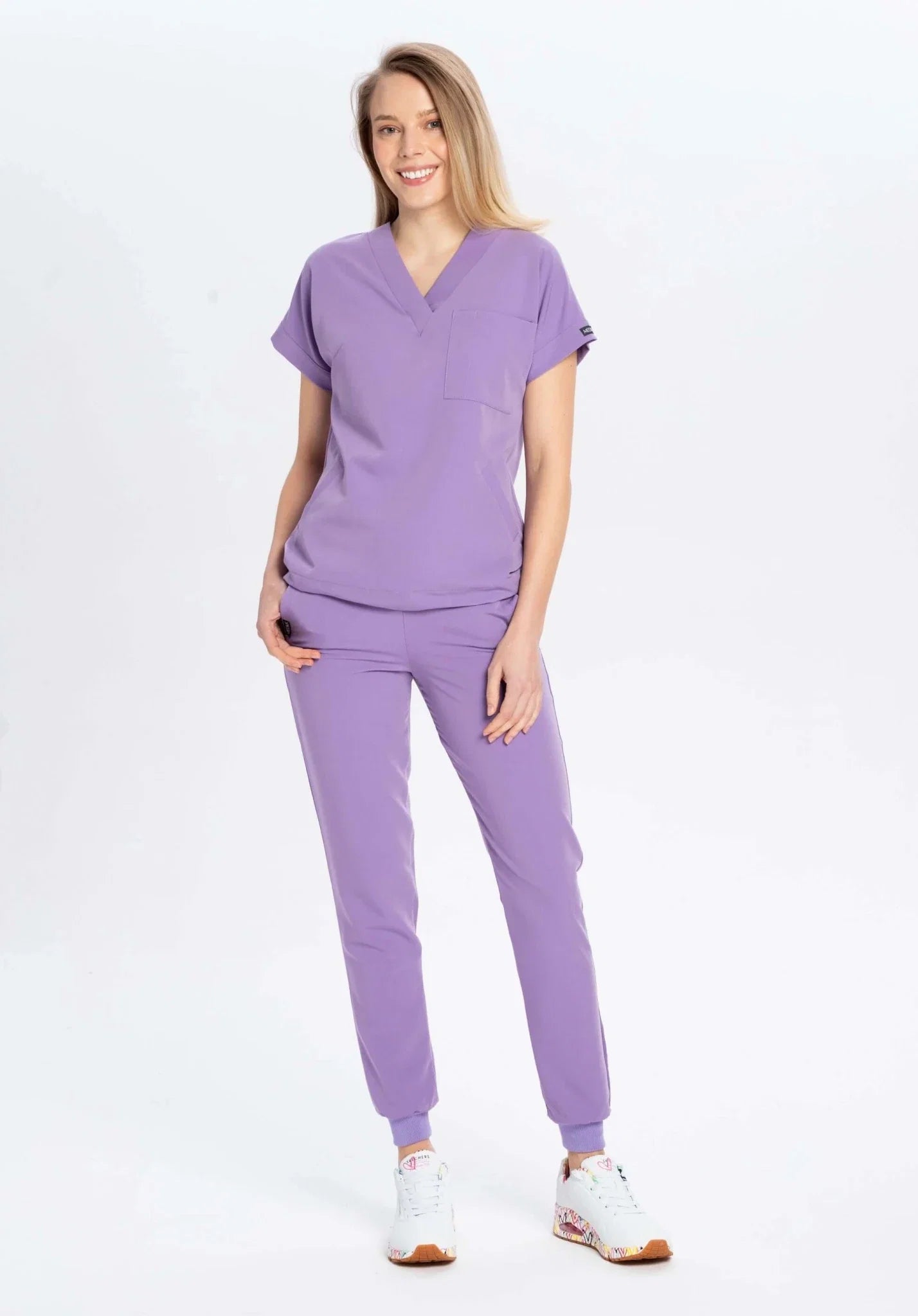 Komplet medyczny damski amethyst: Bluza Welt i joggery Welt OUTLET