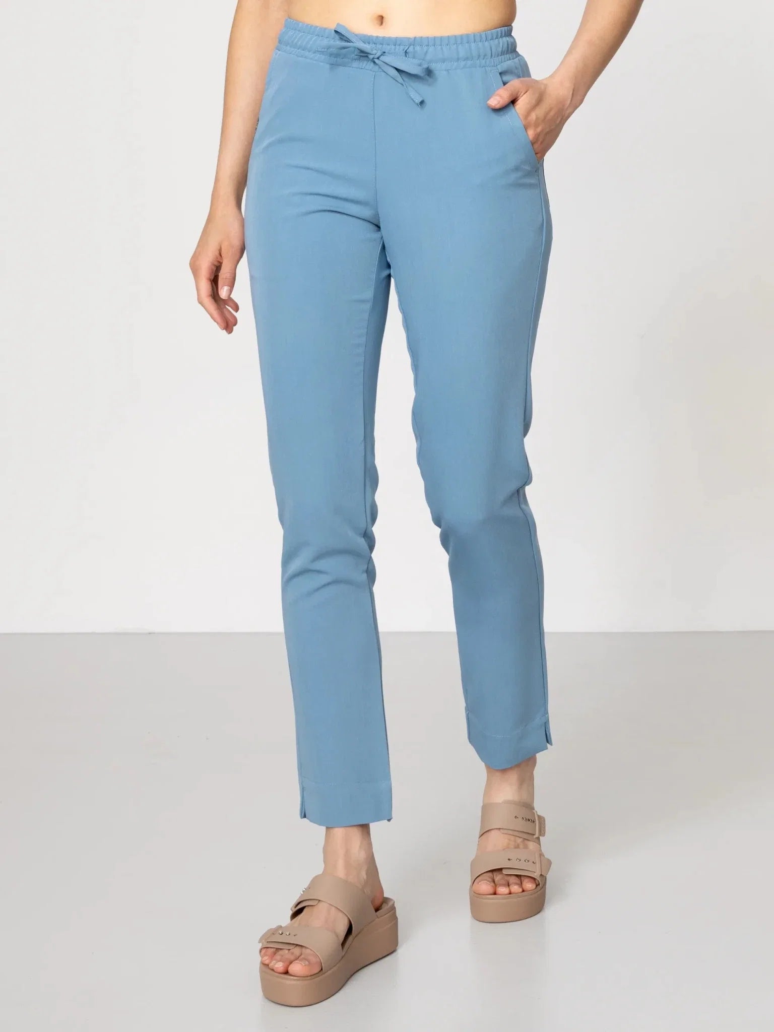 Spodnie medyczne damskie - NESSA candy blue