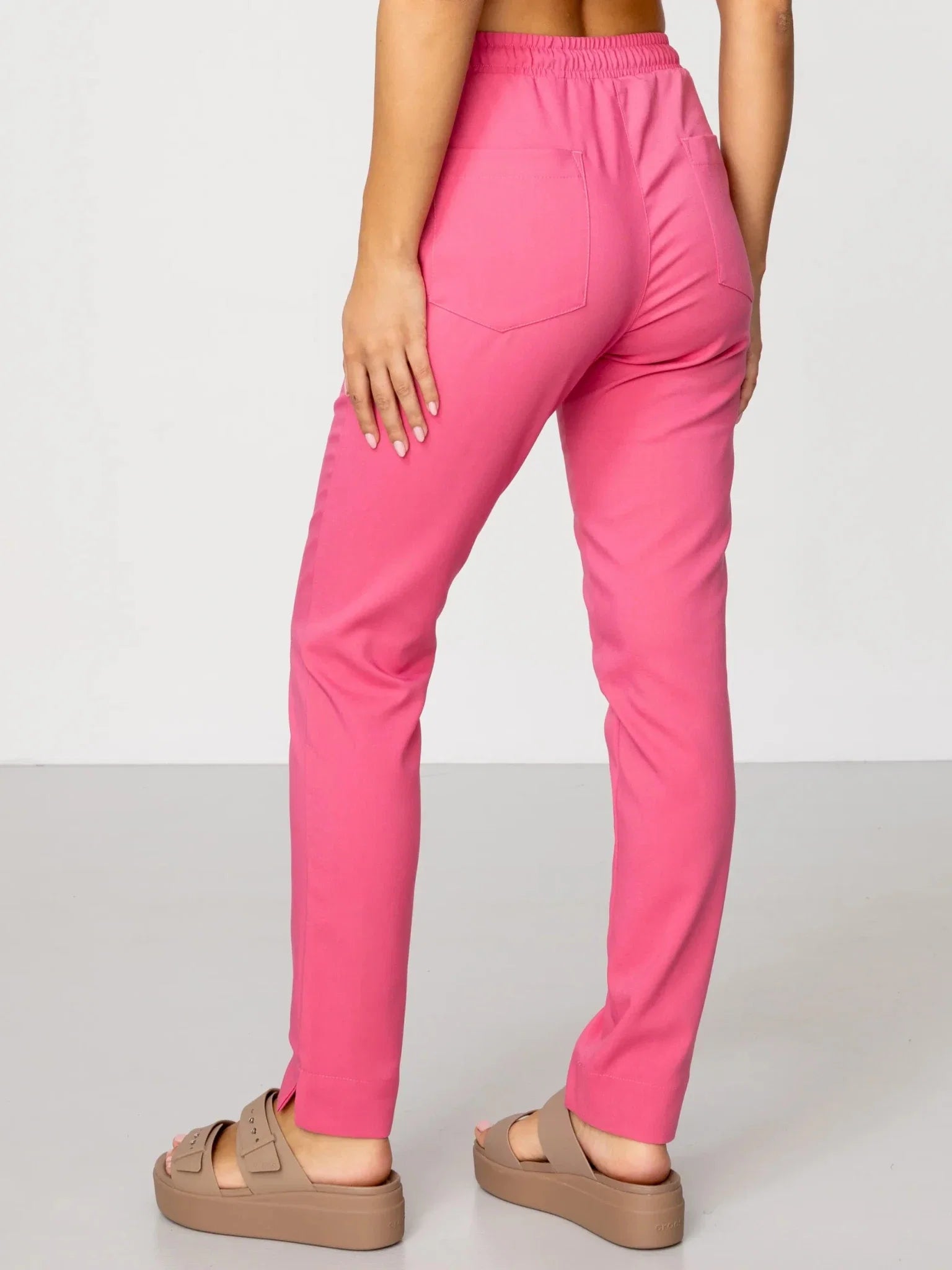 Spodnie medyczne damskie - NESSA flamingo