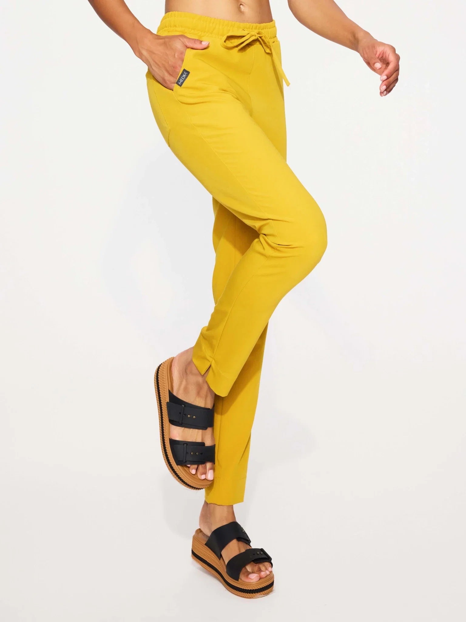 Spodnie medyczne damskie - NESSA mango OUTLET