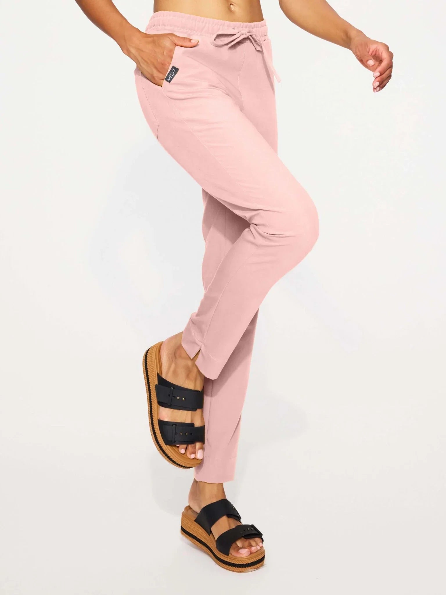 Spodnie medyczne damskie - NESSA salmon pink OUTLET